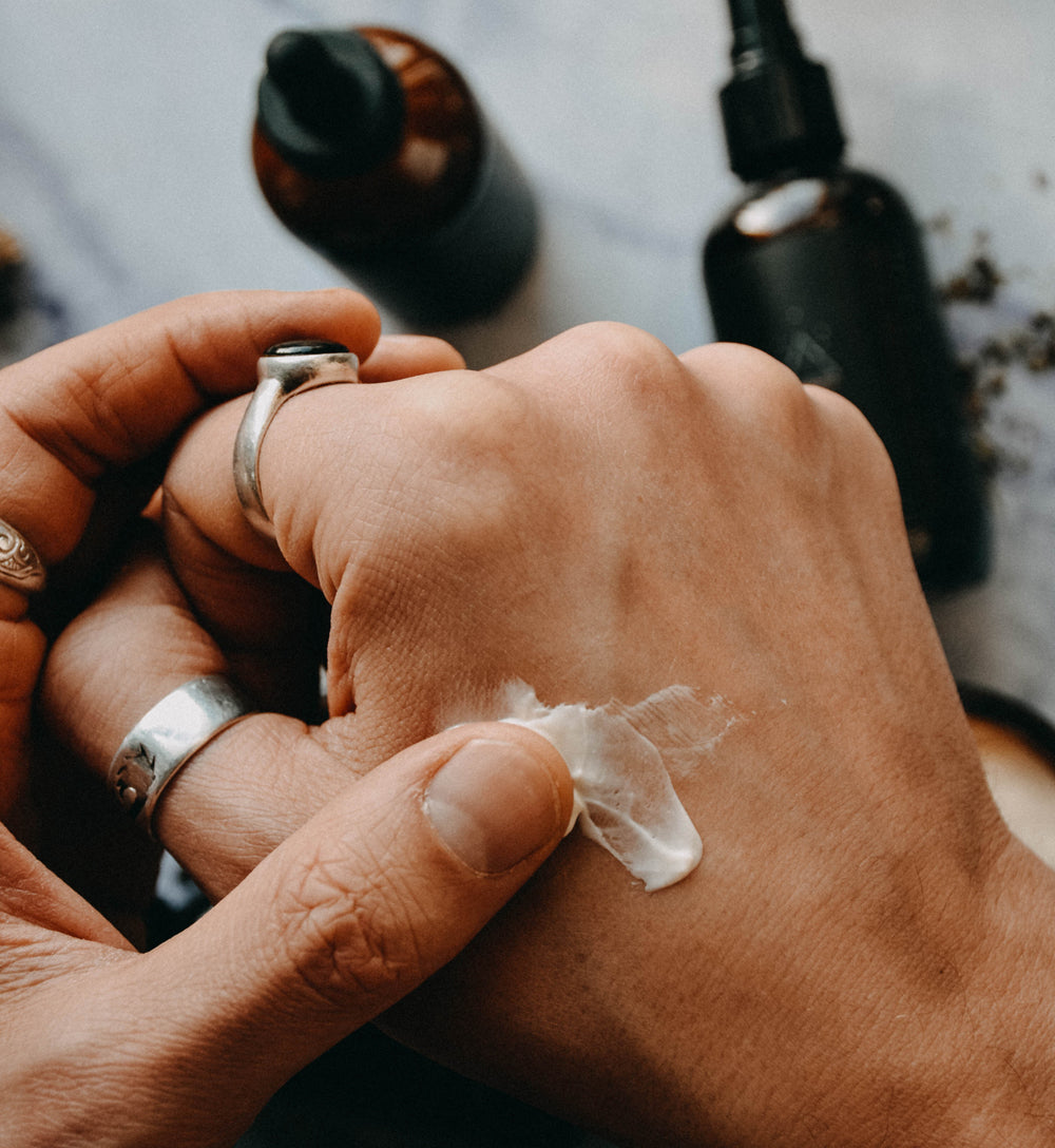 What Causes Clogged Pores and How to Combat Them